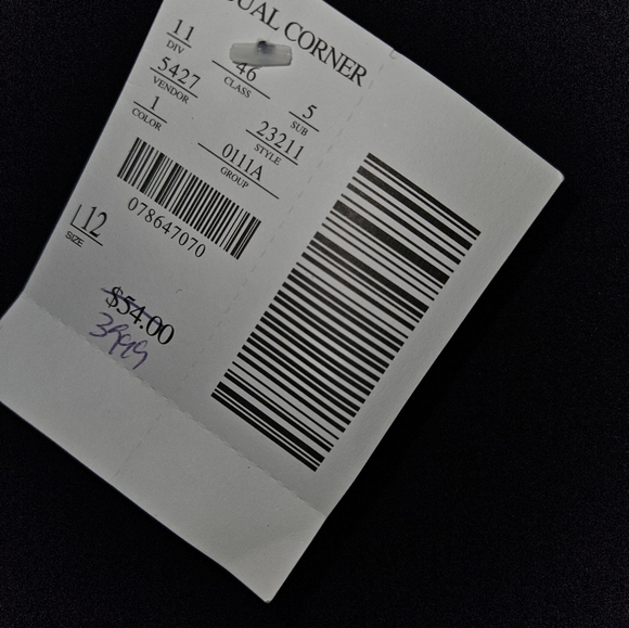 NWT Casual Corner Horizontal Stripe Tank Top - Picture 2 of 3